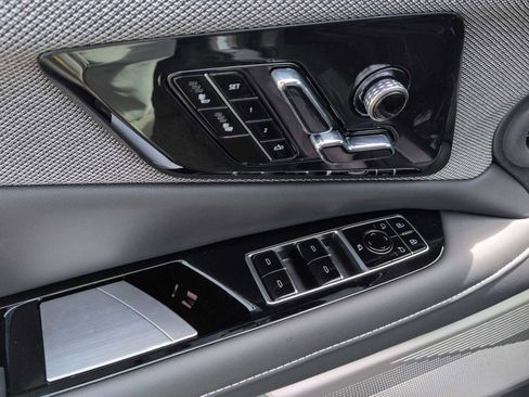 New 2026 Cadillac Optiq Luxury 1 image 11