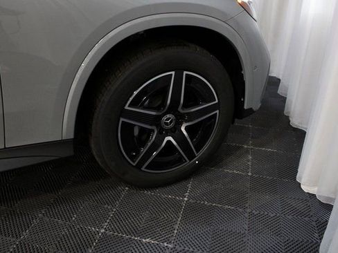 New 2025 Mercedes-Benz GLC 300 4MATIC image 12