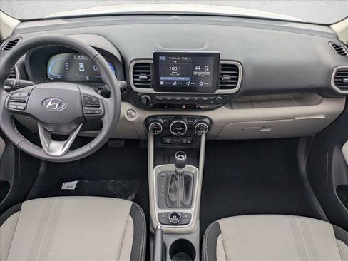 New 2026 Hyundai Venue SEL image 18