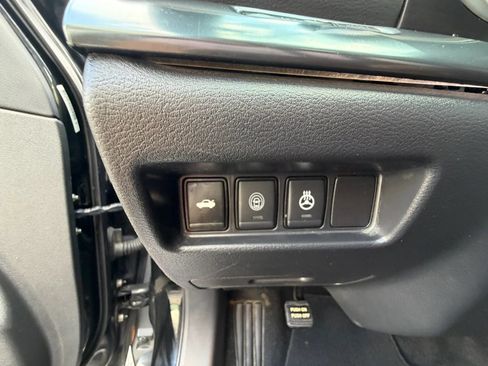 Used 2020 Nissan Maxima SR w/ Sport Mat Group FWD image 42