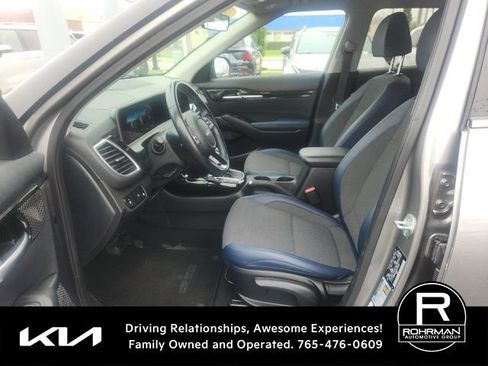 Used 2024 Kia Seltos S AWD/4WD image 8