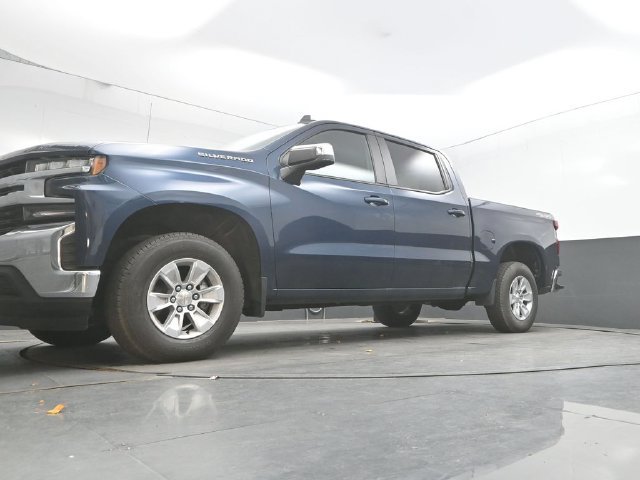 Used 2021 Chevrolet Silverado 1500 LT AWD/4WD image 32