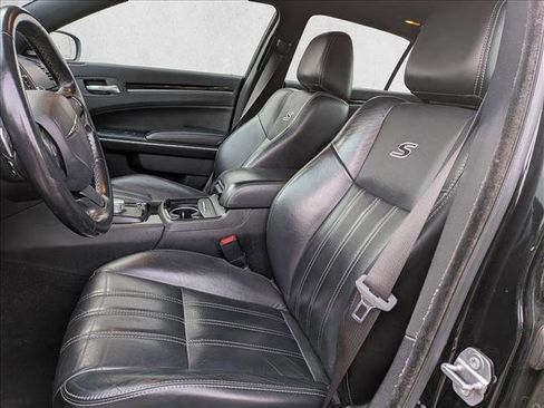 Used 2019 Chrysler 300 S image 14