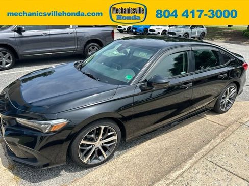 Used 2023 Honda Civic Touring image 1