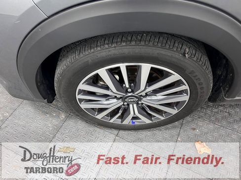 Used 2024 Nissan Kicks SV image 20