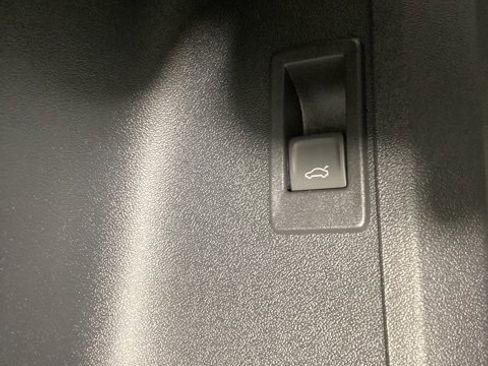 New 2025 Audi Q5 Premium image 19