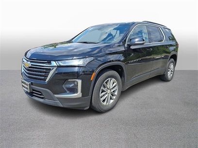 Used 2023 Chevrolet Traverse LT