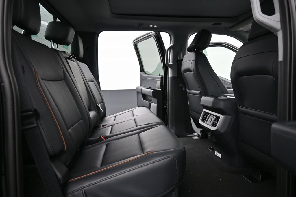 New 2027 Ford F350 Lariat w/ Lariat Ultimate Package AWD/4WD image 3
