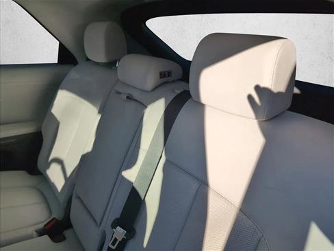 Used 2024 Hyundai Ioniq 5 Limited image 18