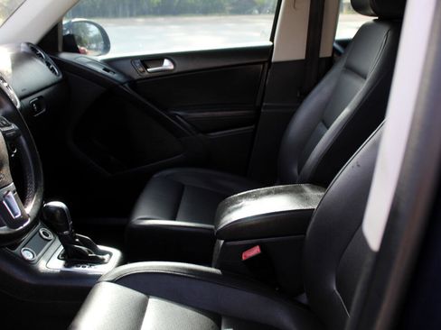 Used 2016 Volkswagen Tiguan S image 15