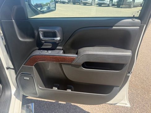 Used 2015 GMC Sierra 1500 SLT w/ SLT Crew Cab Value Package AWD/4WD image 15