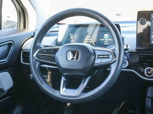 Certified 2024 Honda Prologue EX image 15