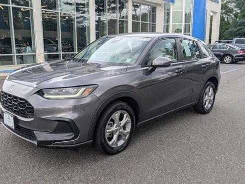 Certified 2023 Honda HR-V LX image 2