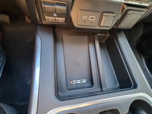 Used 2020 Chevrolet Silverado 2500 LTZ w/ LTZ Premium Package image 33