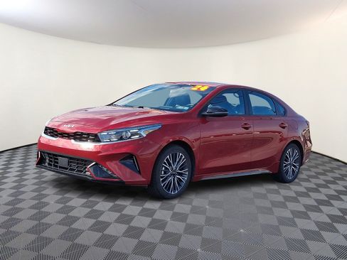 Used 2024 Kia Forte GT-Line w/ GT-Line Premium Package FWD image 3