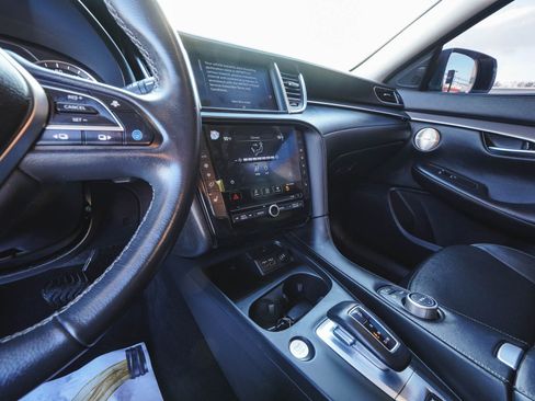 Used 2023 INFINITI QX50 Luxe image 21
