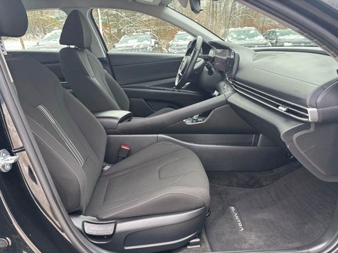 Used 2023 Hyundai Elantra SEL w/ Convenience Package image 32