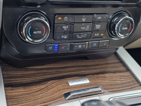 Used 2017 Ford F150 Lariat image 21