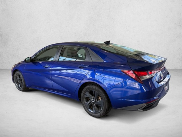 Used 2023 Hyundai Elantra SEL w/ Cargo Package FWD image 7