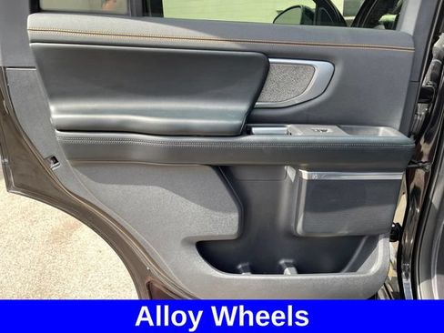 Used 2025 Ford Expedition Tremor AWD/4WD image 29