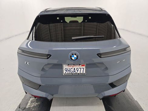 Used 2024 BMW iX xDrive50 w/ Sport Package AWD/4WD image 5