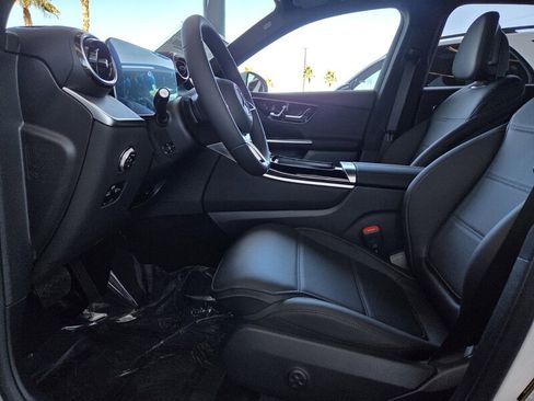 New 2026 Mercedes-Benz GLC 300 image 11