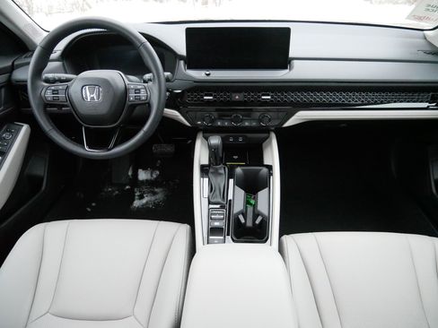 Certified 2025 Honda Accord EX-L image 10