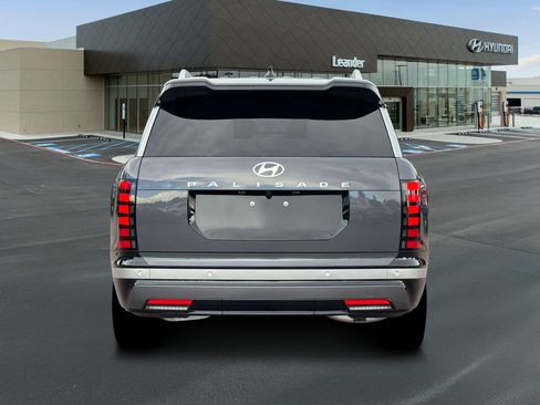 New 2026 Hyundai Palisade Limited FWD image 6