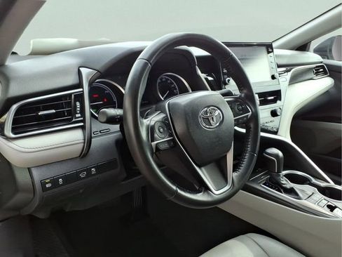 Used 2023 Toyota Camry XLE image 13