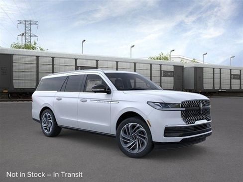 New 2026 Lincoln Navigator L Reserve AWD/4WD image 99