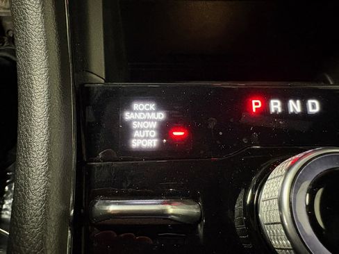 Used 2023 Jeep Grand Cherokee Trailhawk image 21