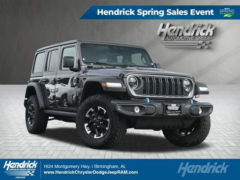 Used 2025 Jeep Wrangler Unlimited Rubicon 4xe image 1