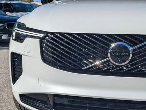 New 2026 Volvo XC90 B6 Ultra w/ Protection Package Premier AWD/4WD image 13