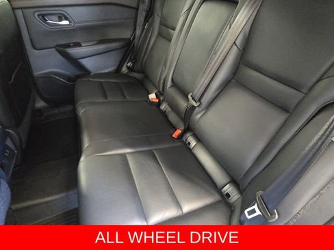 Used 2022 Nissan Rogue SL w/ SL Premium Package image 15