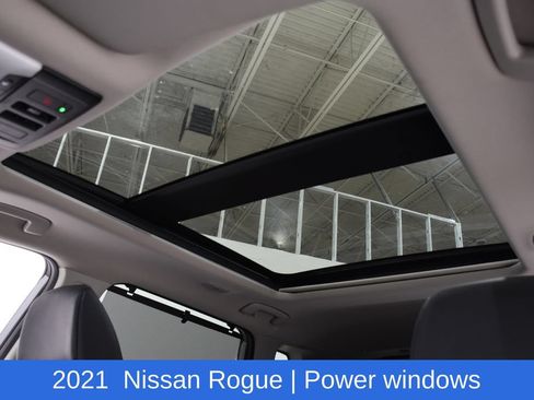 Used 2021 Nissan Rogue SV w/ Premium Package AWD/4WD image 9