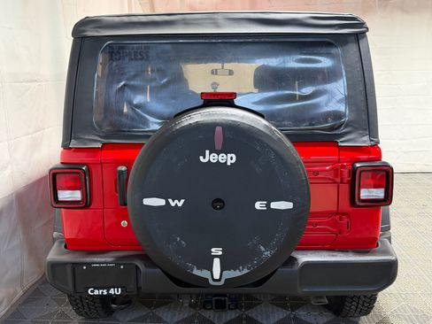 Used 2018 Jeep Wrangler Unlimited Sport S image 8
