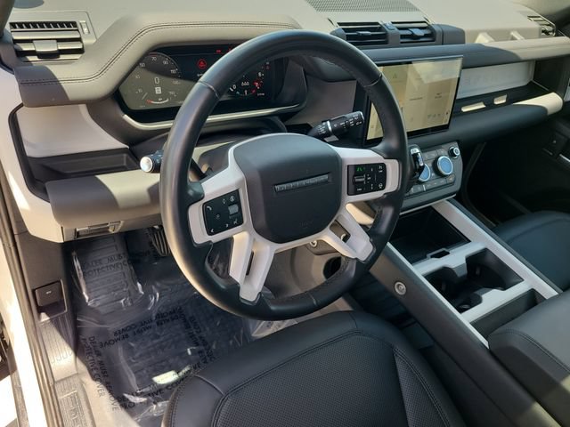 Used 2025 Land Rover Defender 110 S AWD/4WD image 15