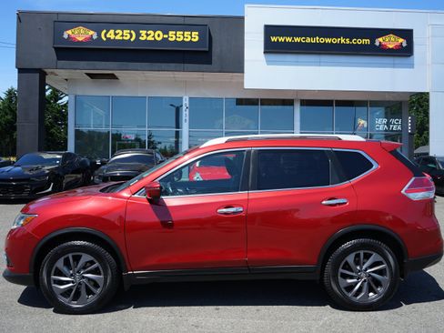 Used 2016 Nissan Rogue SL w/ SL Premium Package AWD/4WD image 2
