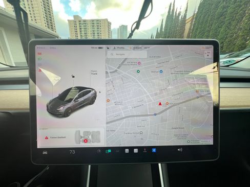Used 2020 Tesla Model 3 Standard Range image 17