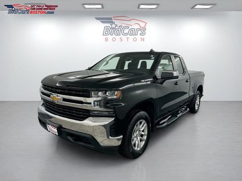Used 2022 Chevrolet Silverado 1500 LT image 1