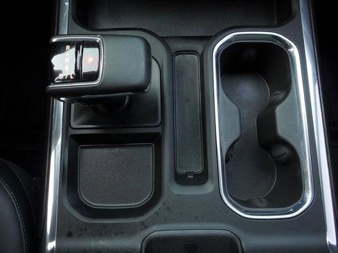 Used 2025 GMC Sierra 1500 SLT w/ SLT Premium Plus Package image 26