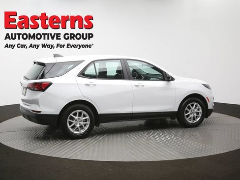 Used 2022 Chevrolet Equinox LS FWD image 41
