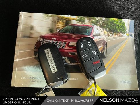 Used 2017 Jeep Grand Cherokee Altitude image 52