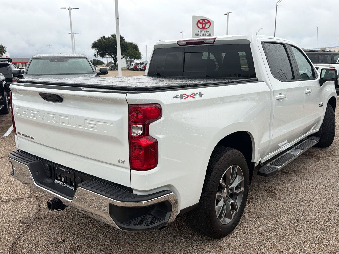 Used 2025 Chevrolet Silverado 1500 LT w/ Texas Edition Plus AWD/4WD image 3