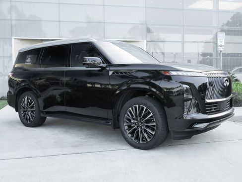 Certified 2026 INFINITI QX80 Autograph w/ Premium Cargo Package AWD/4WD image 2
