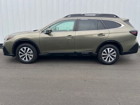 Certified 2022 Subaru Outback Premium image 3
