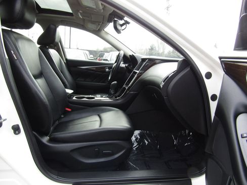 Used 2018 INFINITI Q50 Luxe image 10