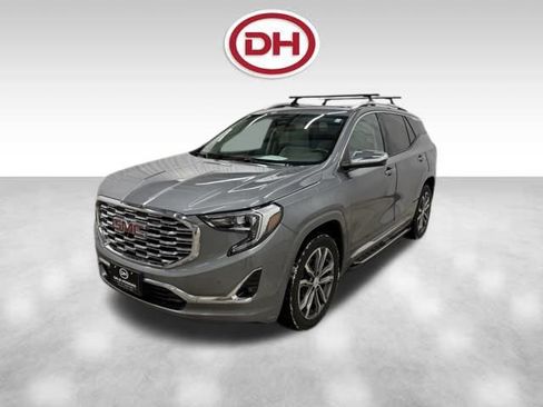 Used 2018 GMC Terrain Denali w/ LPO, 'HIT The Road' Package image 9