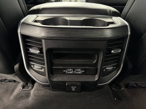 Used 2023 RAM 1500 Laramie AWD/4WD image 16