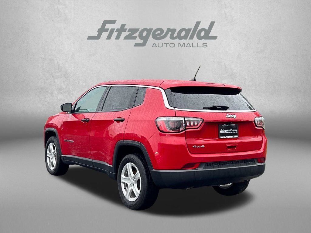 Used 2023 Jeep Compass Sport AWD/4WD image 9